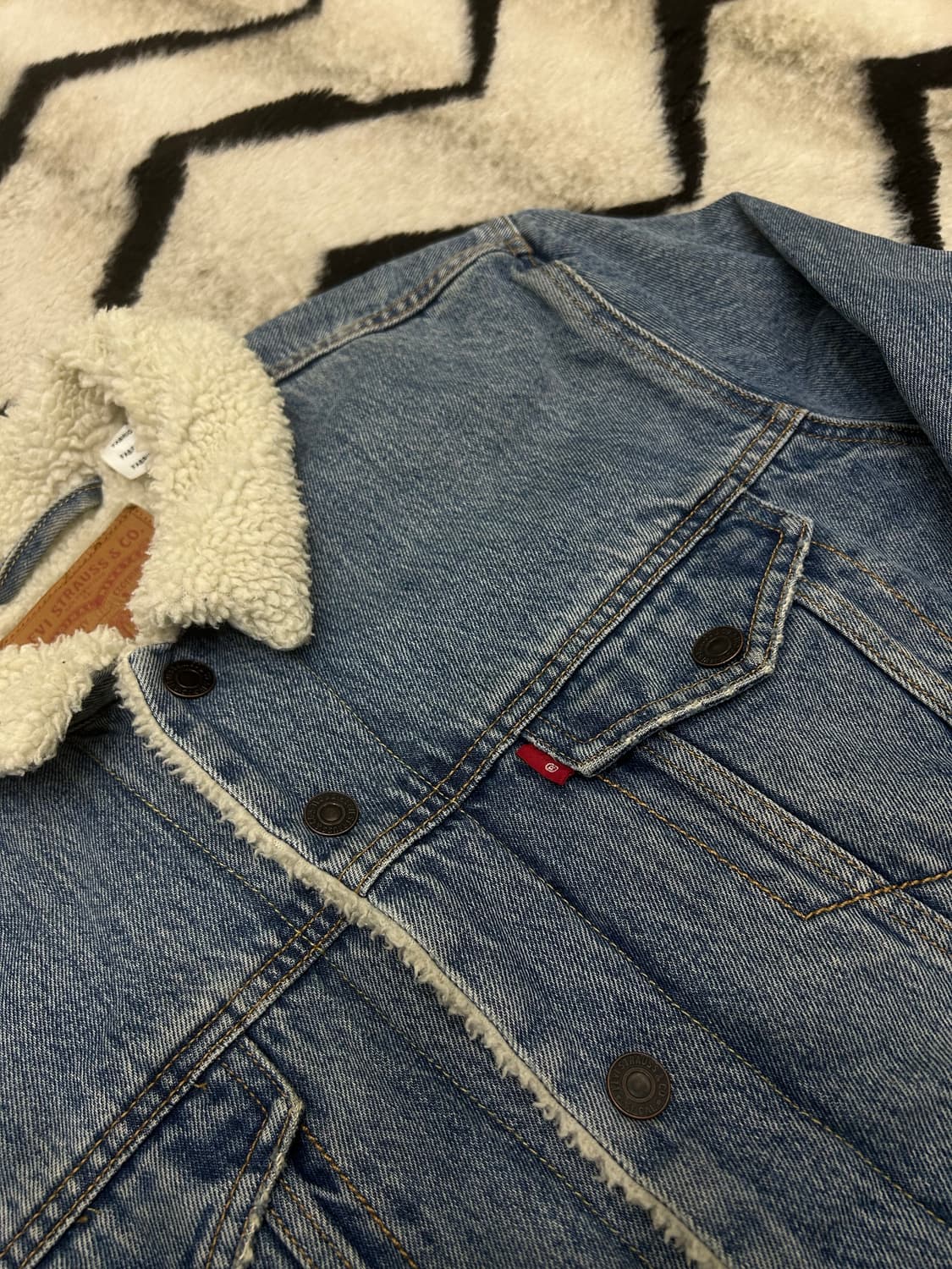 [L]리바이스 쉐르파 데님 트러커 자켓 상품이미지1