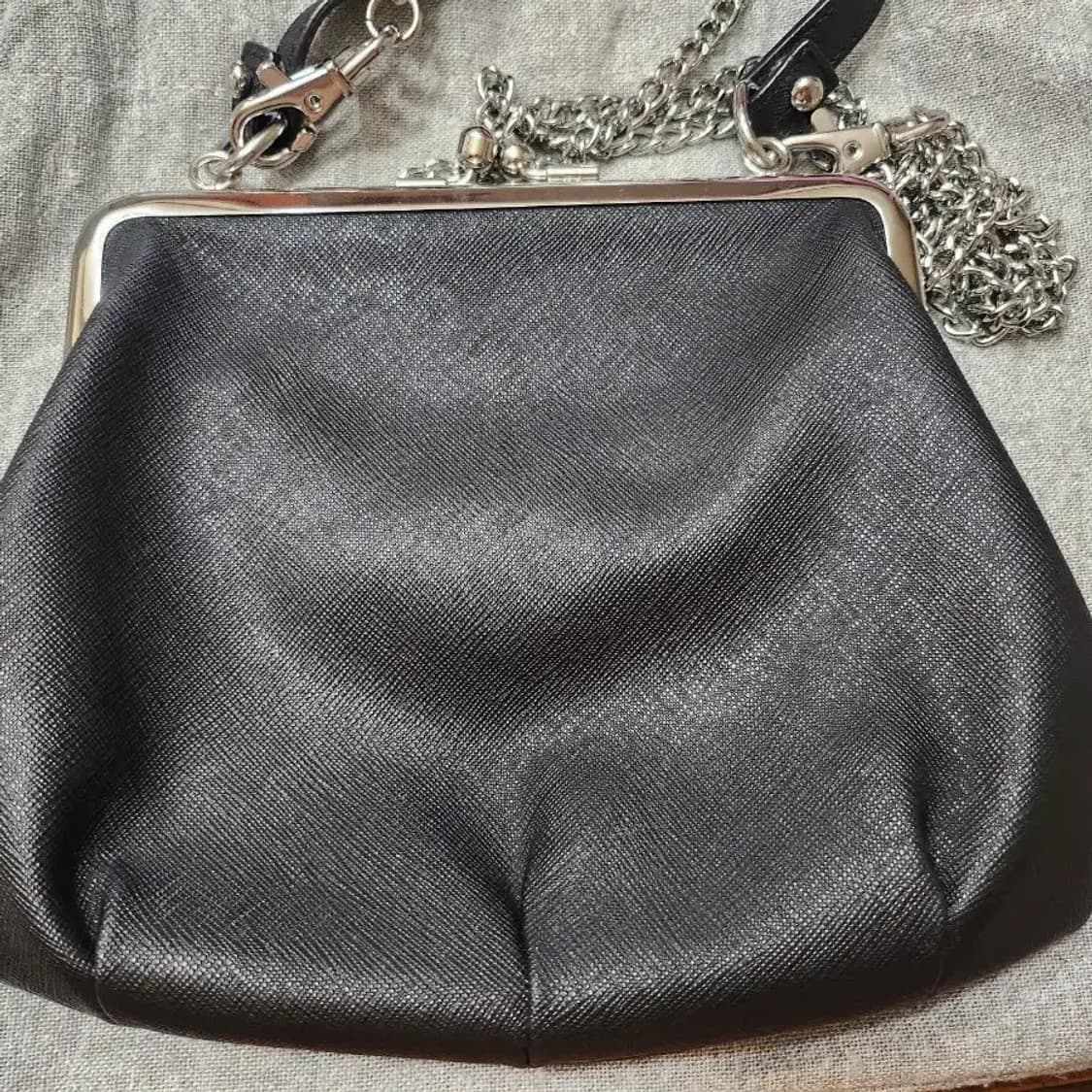 비비안웨스트우드 블랙 체인 숄더백 상품이미지2