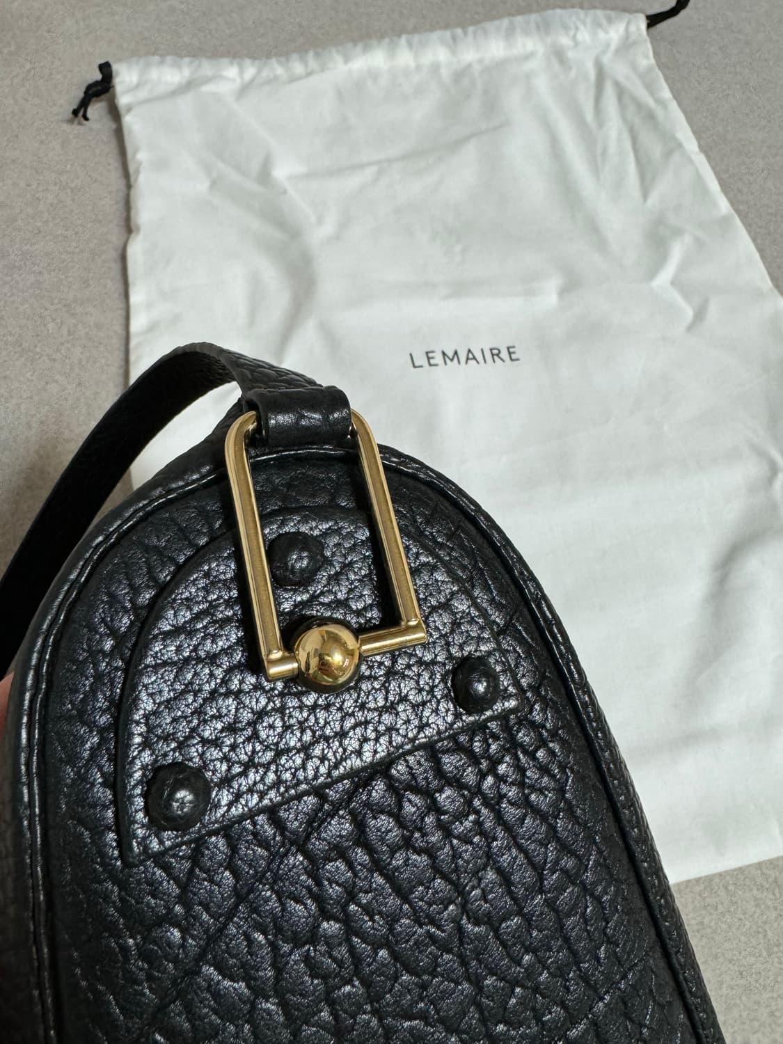 르메르 폴디드 스몰 블랙 상품이미지3