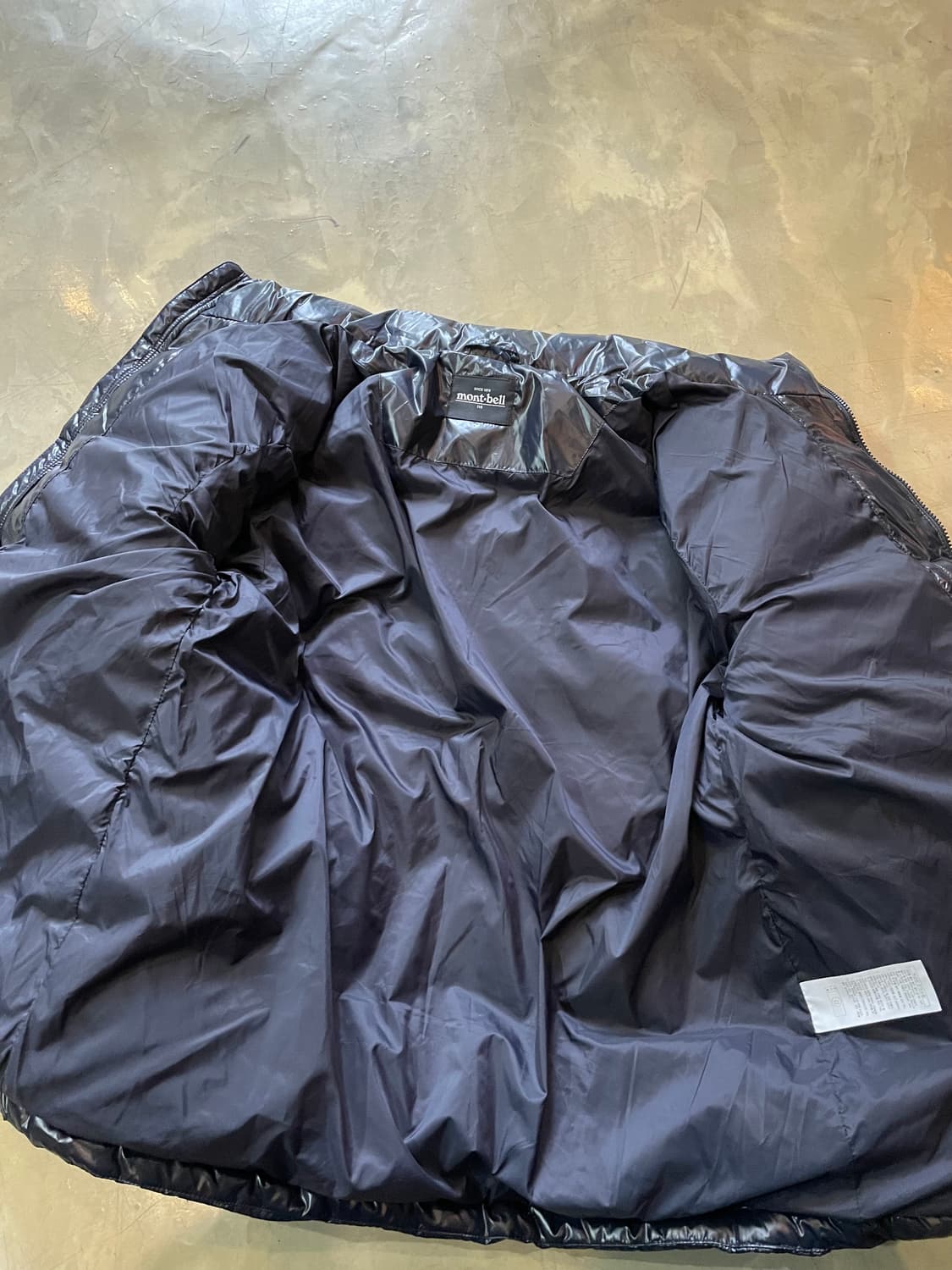 몽벨 유광 패딩 2XL (110) 상품이미지8