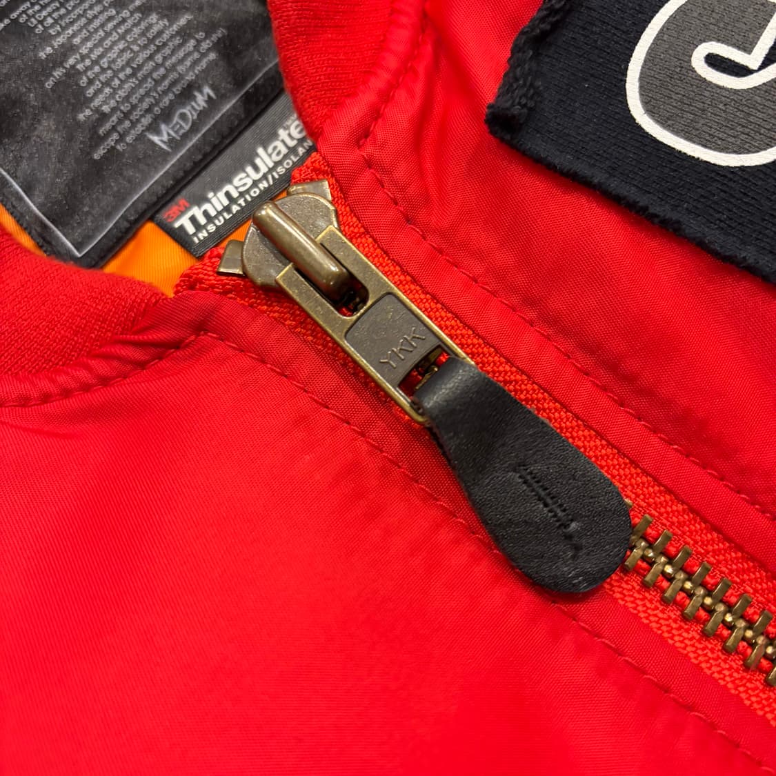 [M] 휴먼비잉 패치 장식 레드 항공점퍼 상품이미지5