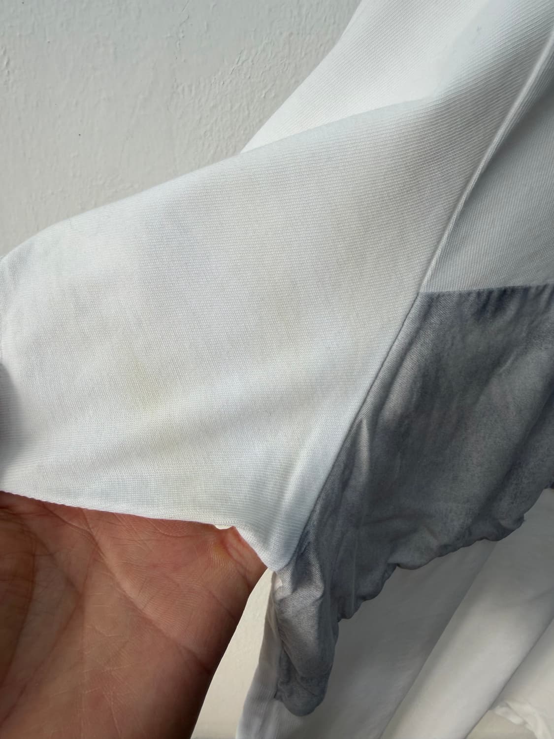 정품) Theory 띠어리 남성 흰색 반팔 티셔츠 XL 상품이미지4