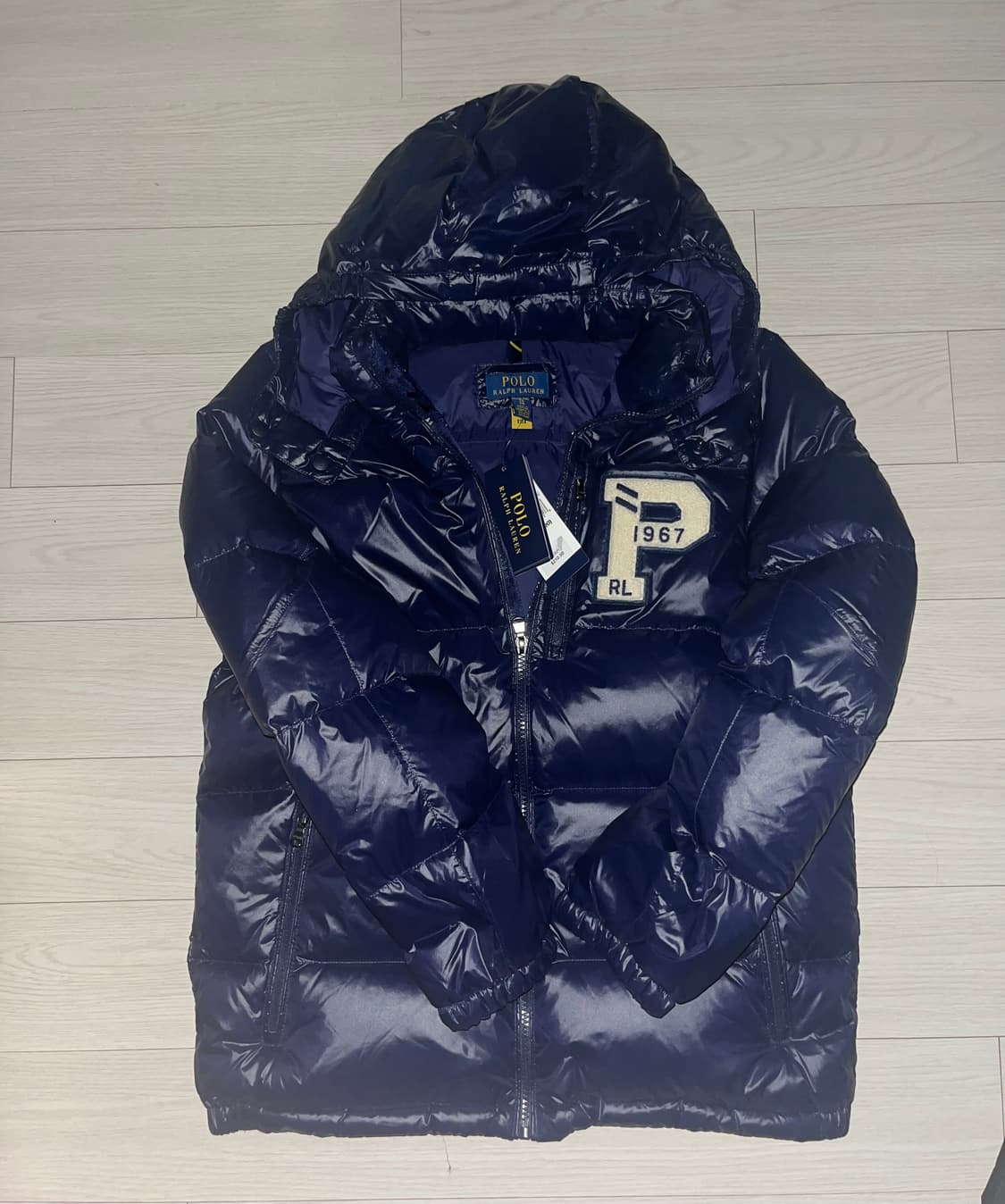 폴로 유광패딩 팝니다 (남녀공용) 상품이미지1