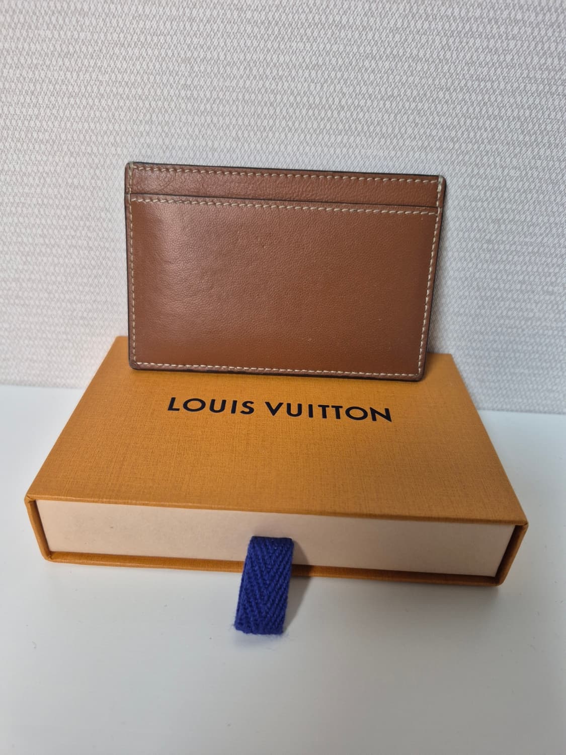 셀린느 정품 트리오페 카드 지갑 팝니다 상품이미지2