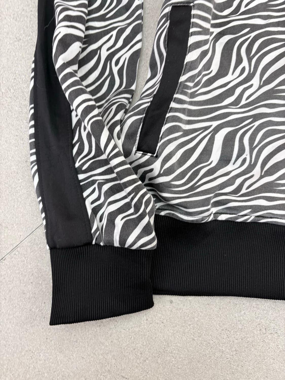 지브라 글리터 키티 후드집업 상품이미지5