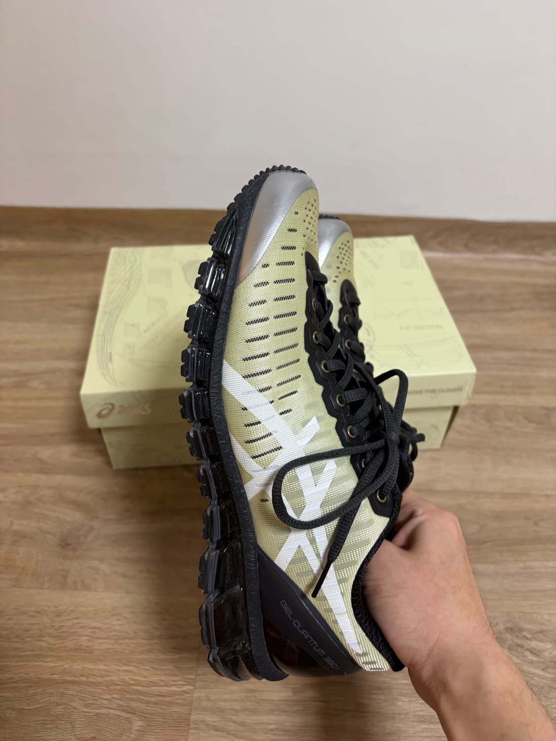 [270]아식스 어보브 더 클라우즈 젤퀀텀 360 상품이미지4