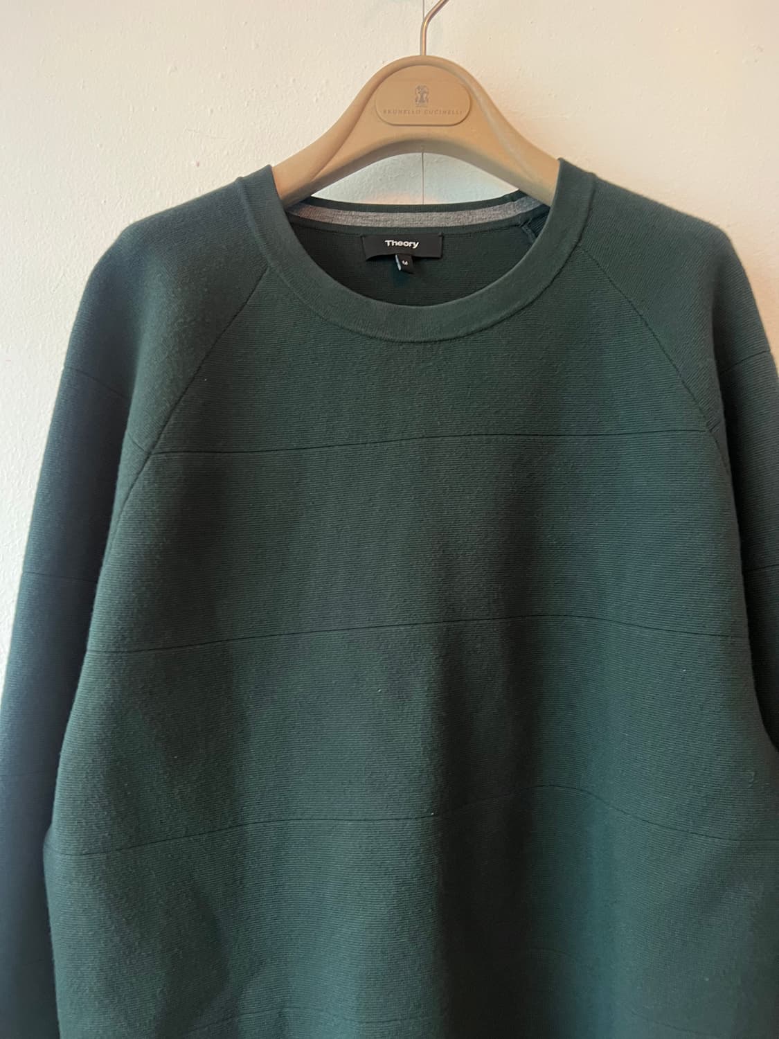 띠어리 남성 카키 니트티셔츠 라운드니트  상품이미지1