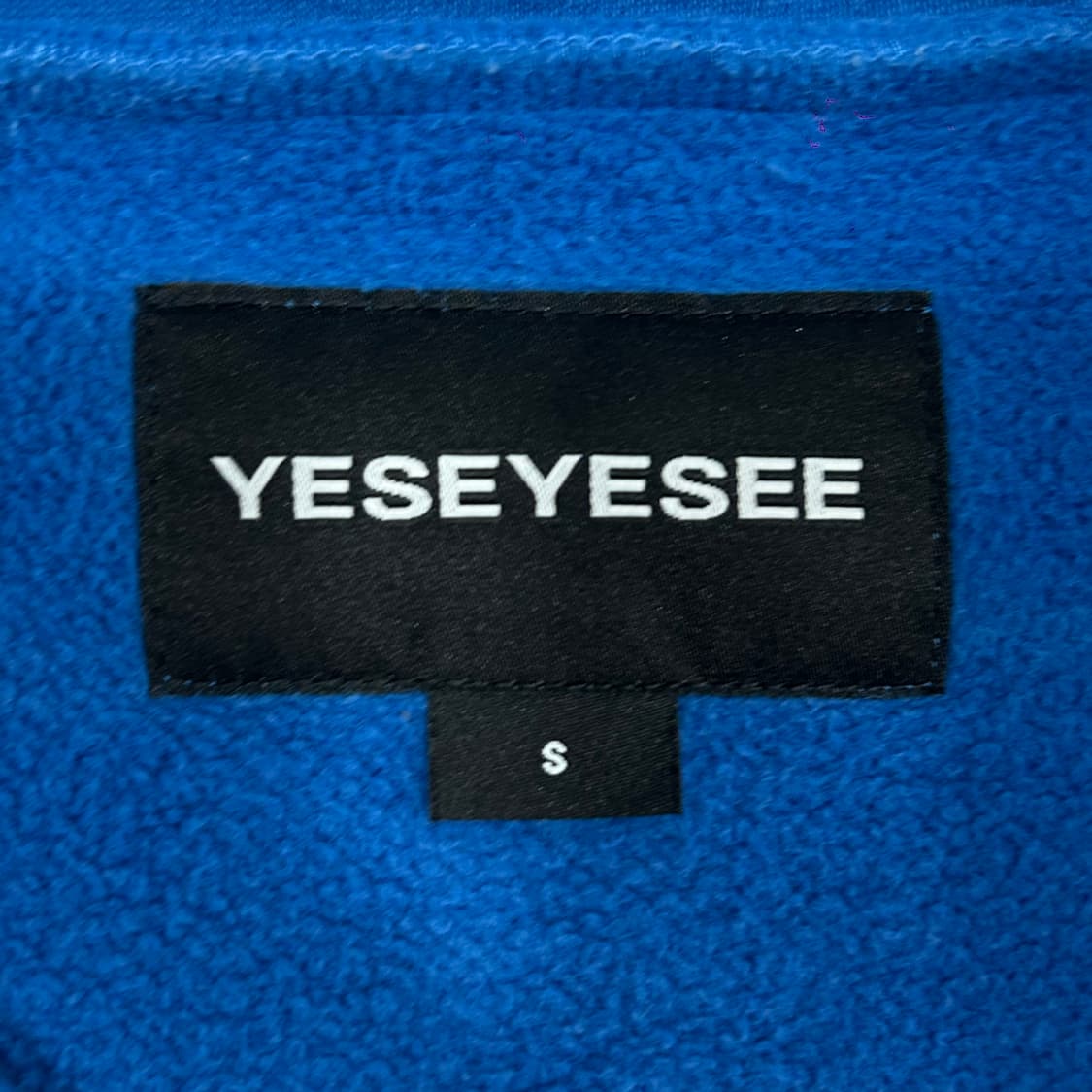 Yeseyesee 예스아이씨 yes그래픽 블루 반집업  상품이미지6