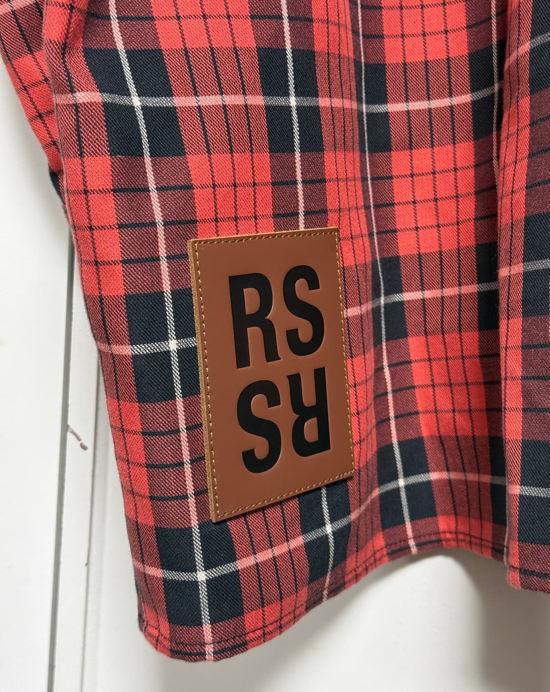 라프시몬스 18ss 이지핏 패치 데님셔츠 S 상품이미지9