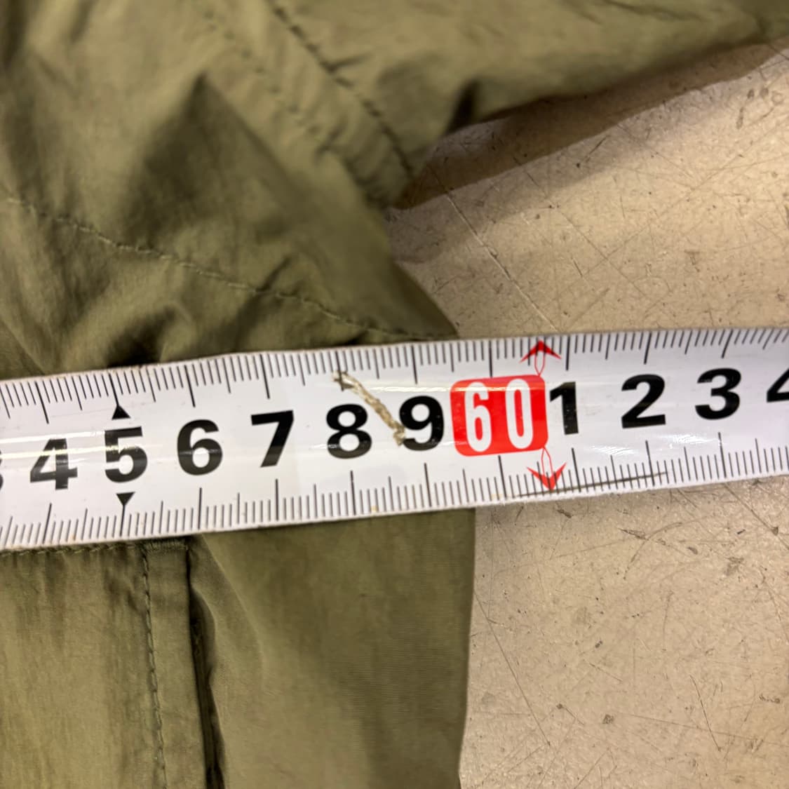 에디바우어 카키 마운틴 바람막이 상품이미지5