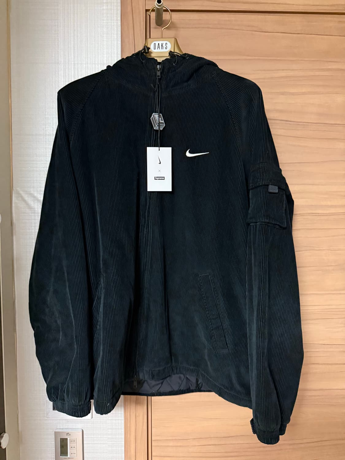 슈프림 나이키 코듀로이자켓 블랙 팝니다 상품이미지1