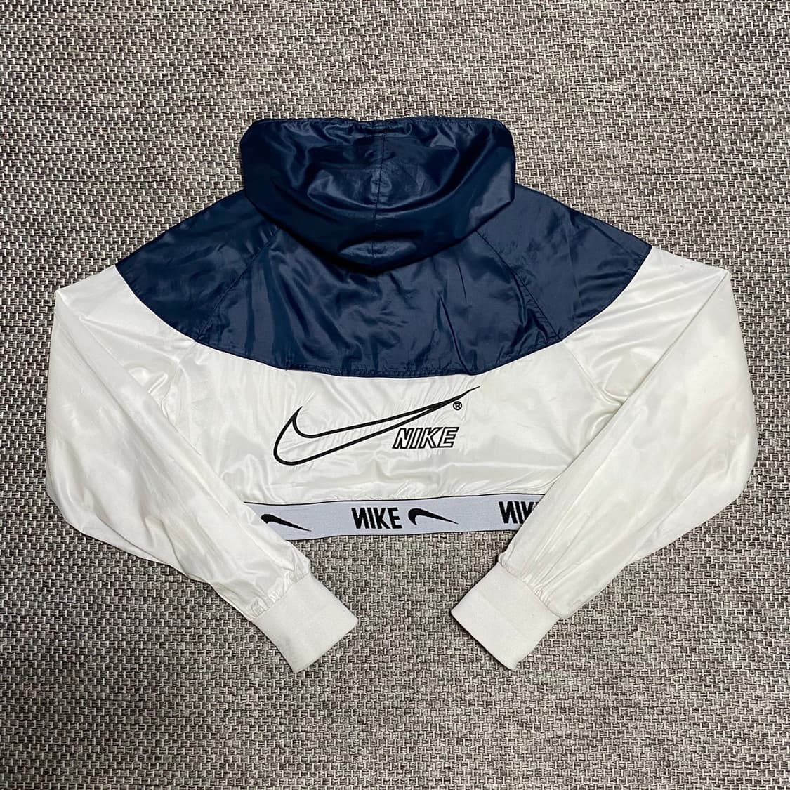 [L] 나이키 빅로고 크롭 투웨이 바람막이 상품이미지2