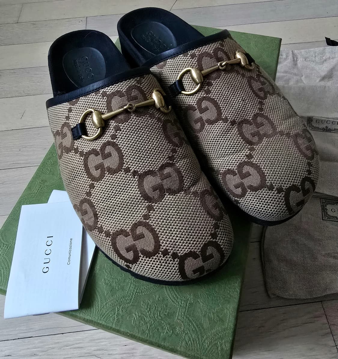 구찌 남성맥시 gg슬립온  2023 F/W693281 상품이미지7