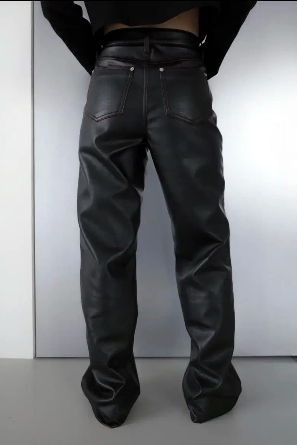 르노우 자체제작 레더 팬츠 상품이미지4