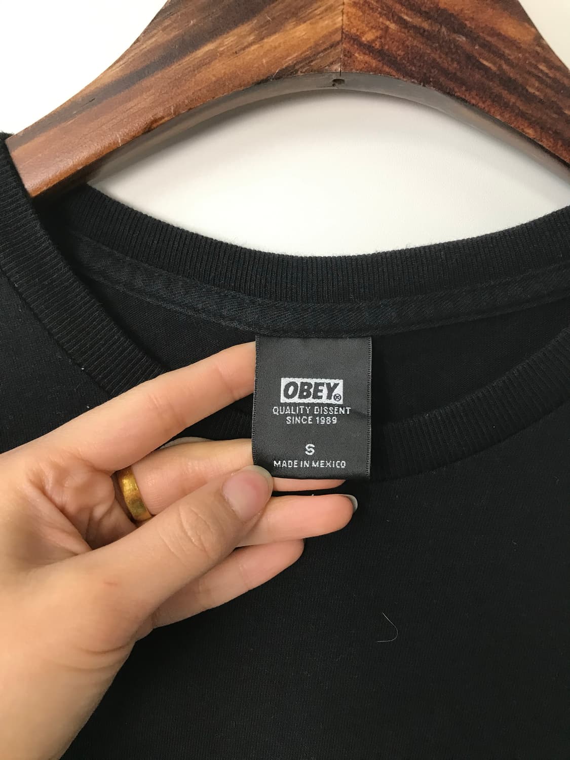 오베이 아이콘 블랙 반팔 티셔츠  상품이미지9