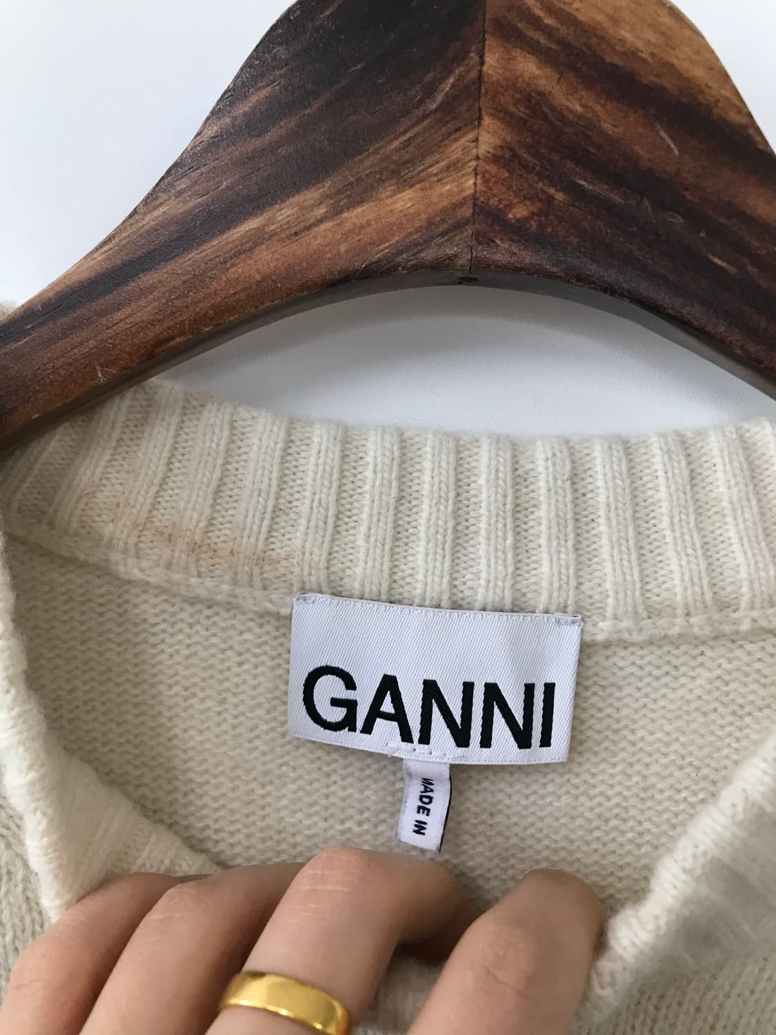 Ganni 가니그래픽 비 모티프 울 블렌드 니트 상품이미지5