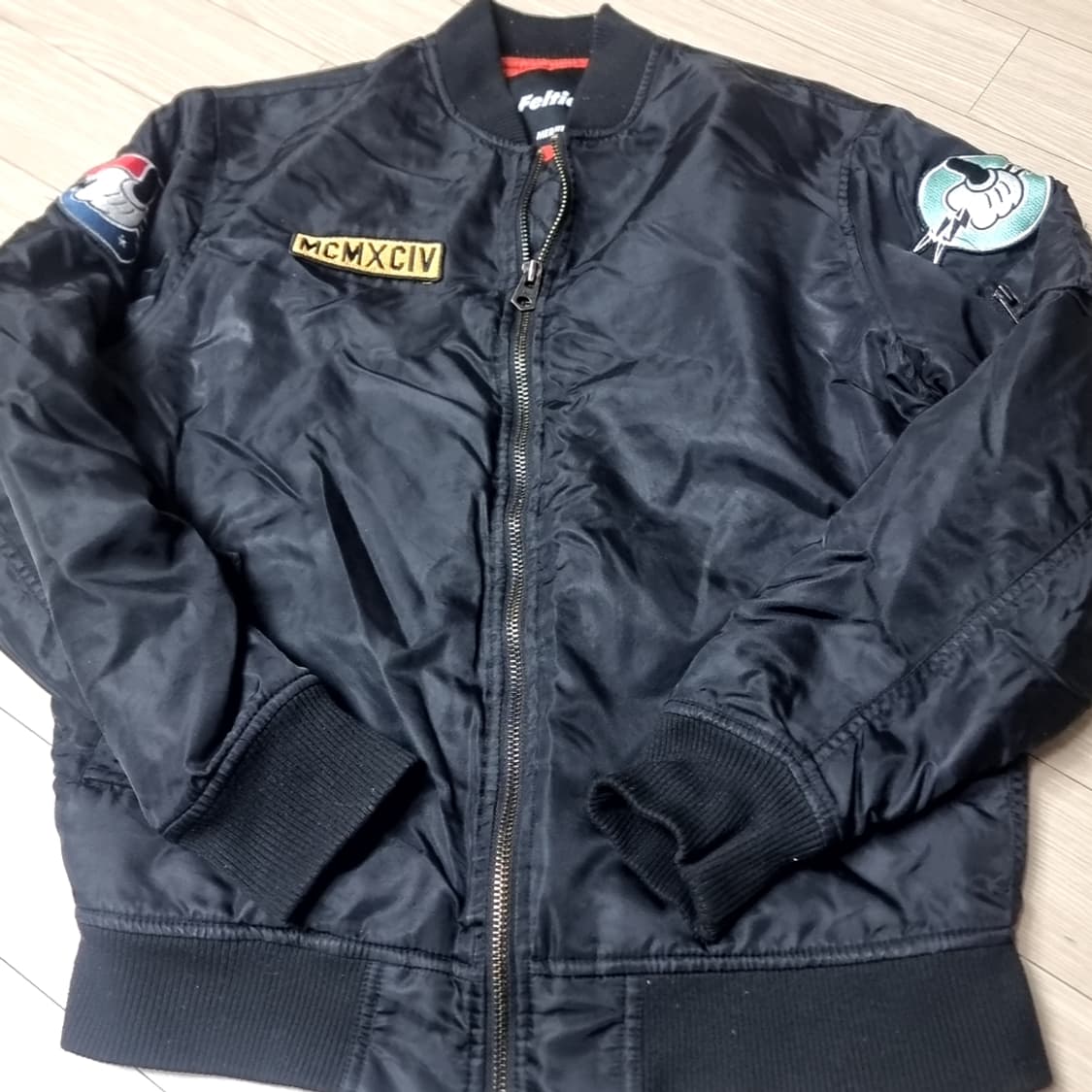 Feltics 펠틱스 블랙 패치 항공점퍼(95-103) 상품이미지1