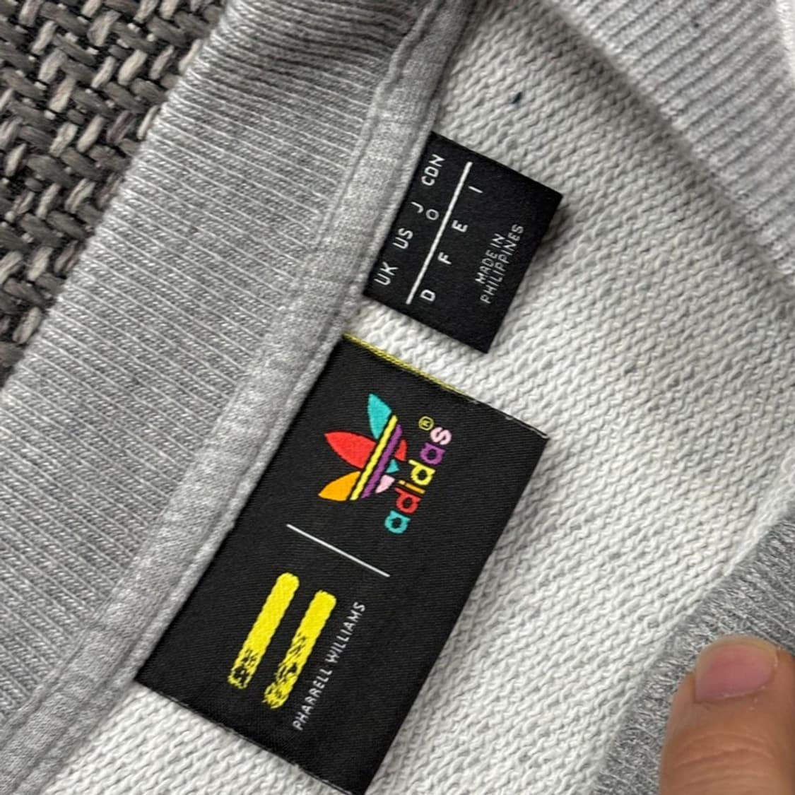 아디다스 퍼렐윌리엄스 데이지 맨투맨v0438 상품이미지5