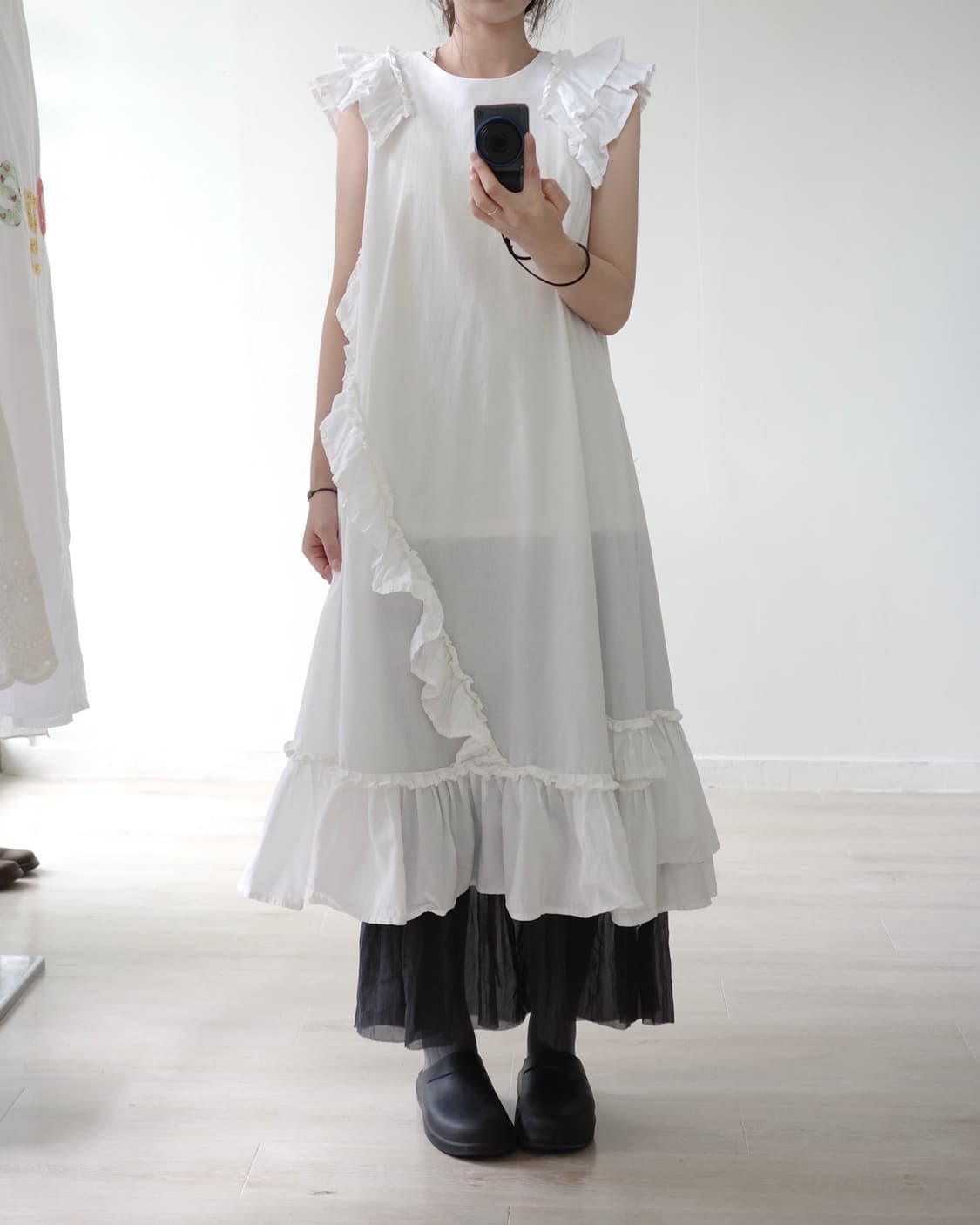 Pure white ruffle blouse 상품이미지2