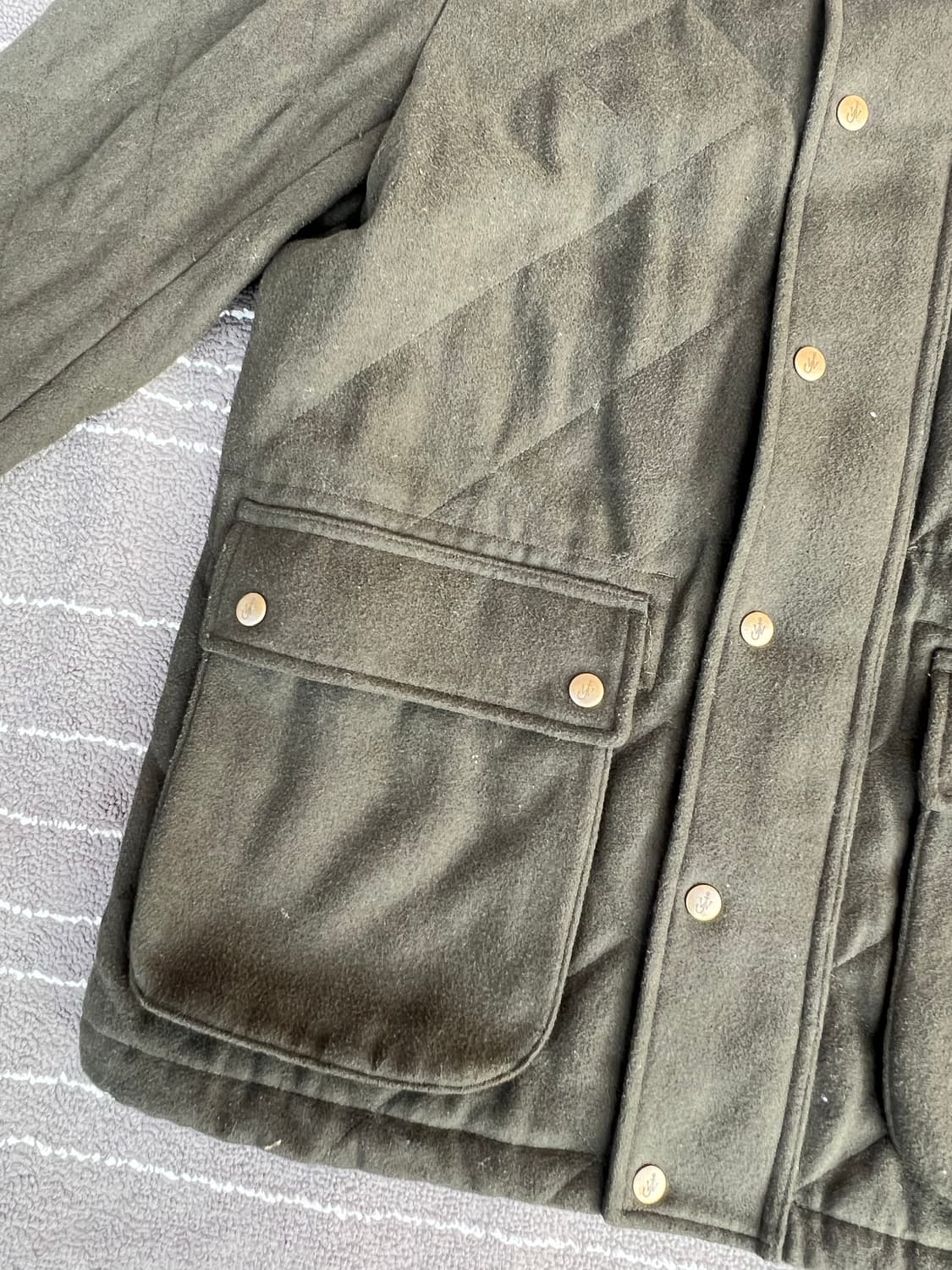 유니클로x JW앤더슨 콜라보  니트 카라 헌팅 재킷  상품이미지4