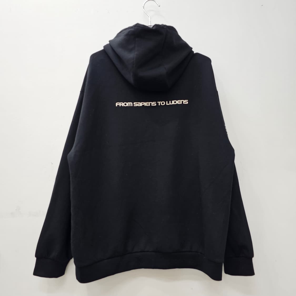 [GU × KOJIMA PRODUCTIONS] 루덴스 로고 후드티 상품이미지8