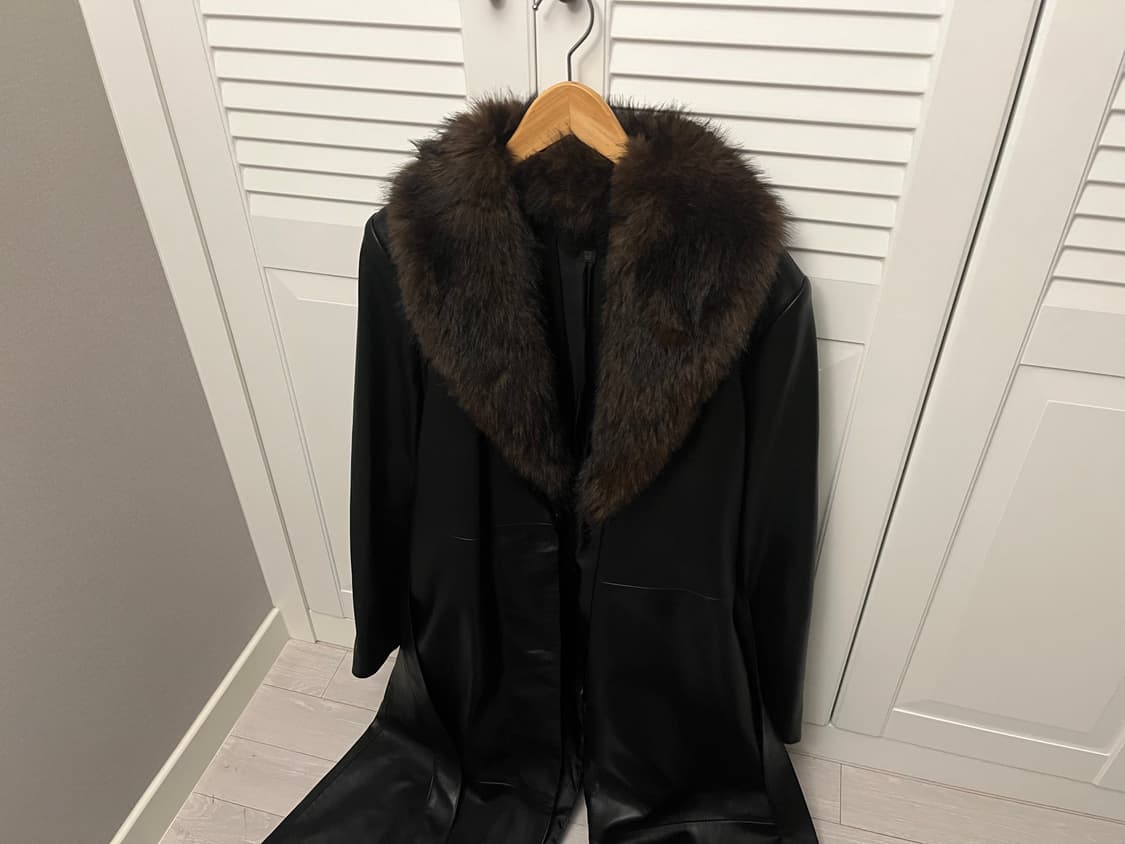 자라 퍼 디테일 롱 레더 자켓 상품이미지1