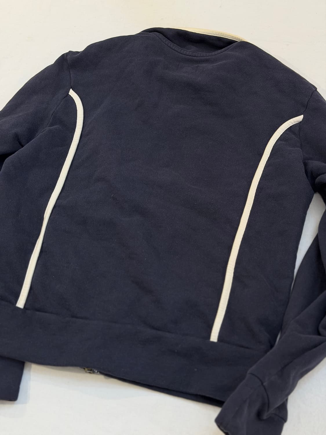 아르마니 진스 절개 디테일 코튼 집업 져지 네이비 상품이미지3