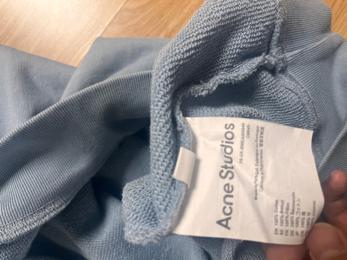 아크네 스튜디오 맨투맨 상품이미지3