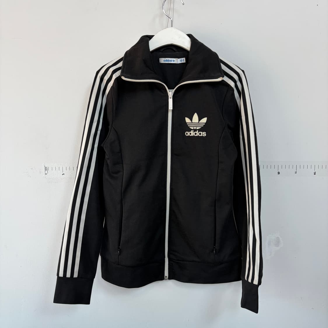 아디다스 블랙 삼선 트랙탑 상품이미지1