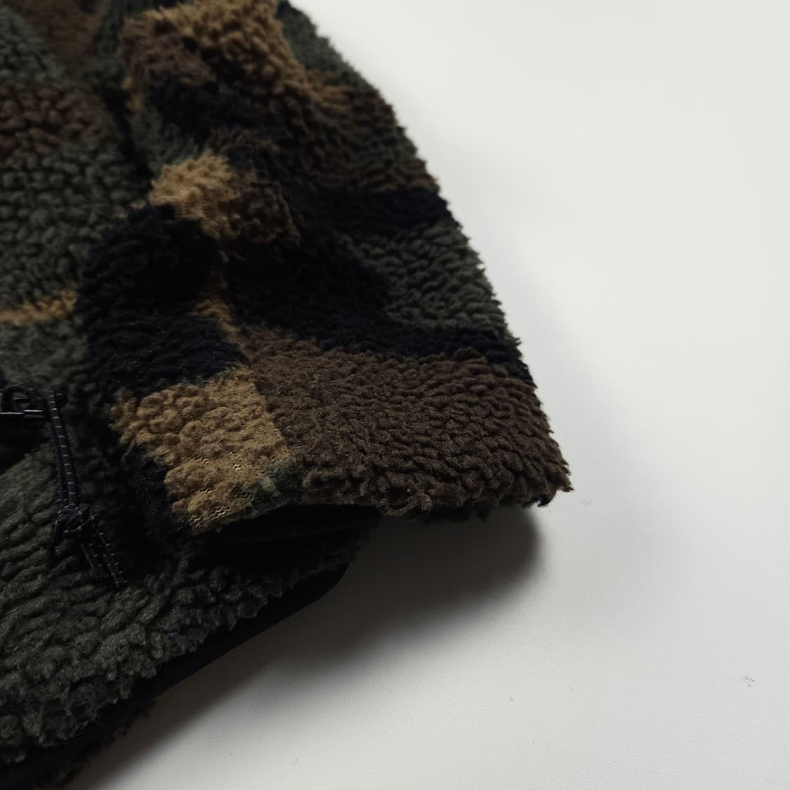 칼하트 wip 스카우트 카모플라쥬 플리스 자켓 (M) 상품이미지4