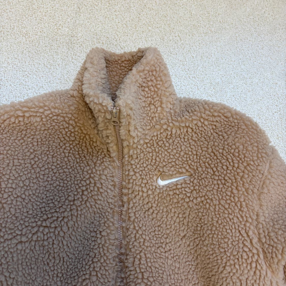 나이키 스우시 뽀글이 후리스 자켓 상품이미지2