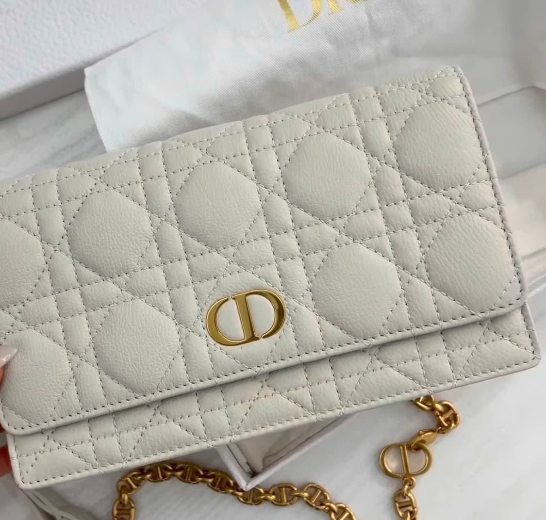 디올백 상품이미지1