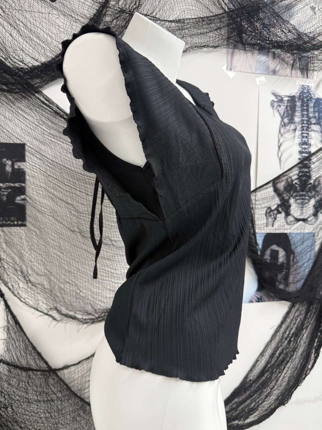 Back string detail sleeveless 상품이미지3