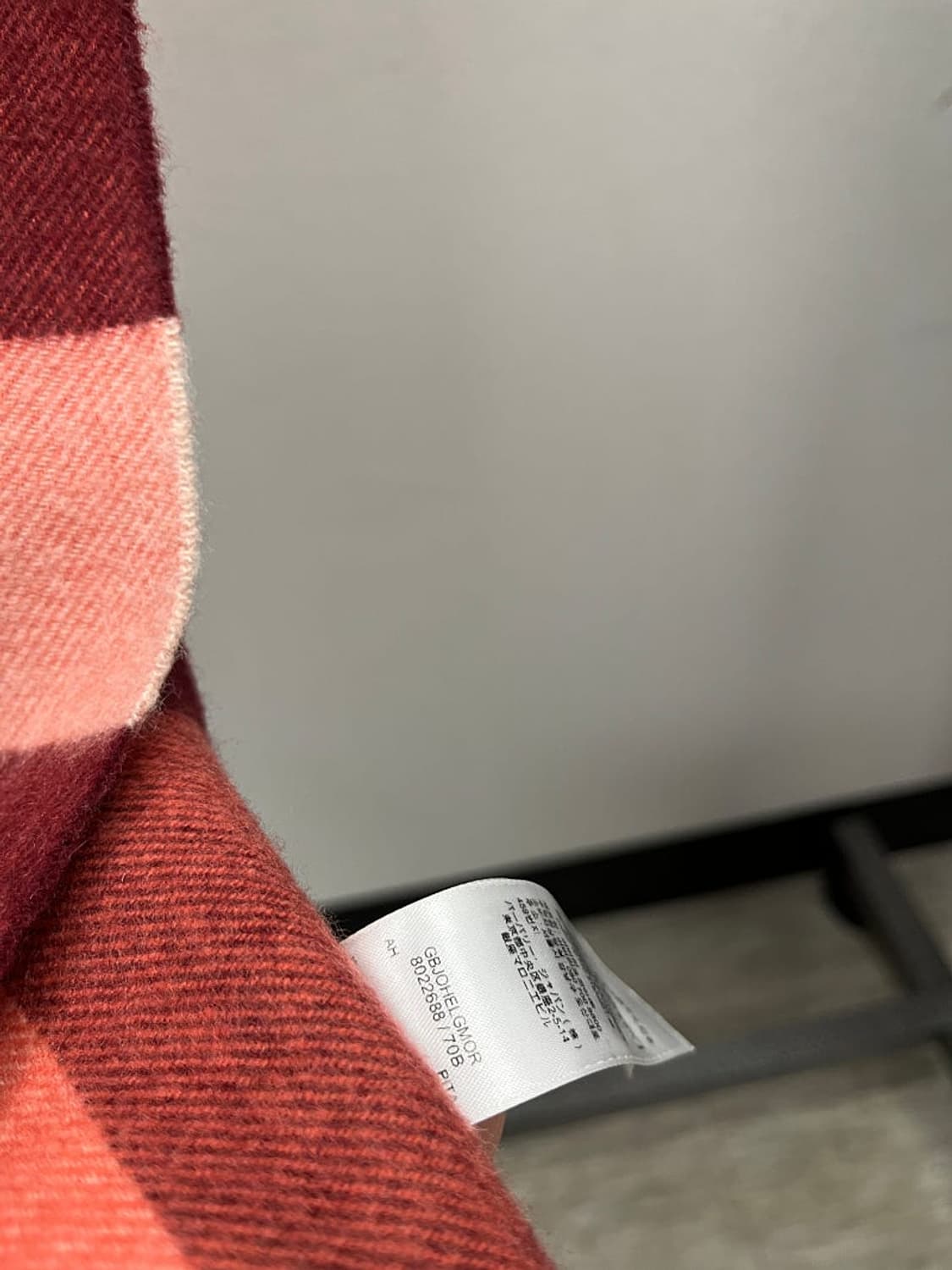 버버리 신형 캐시미어100% 머플러  상품이미지7