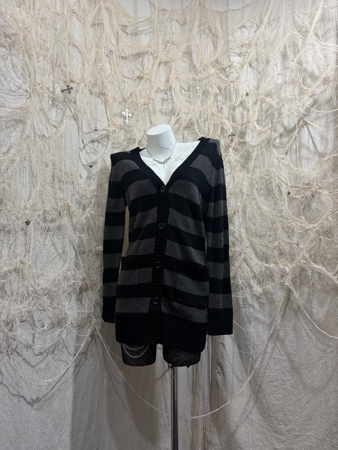 Gothic Stripe long Cardigan 상품이미지1