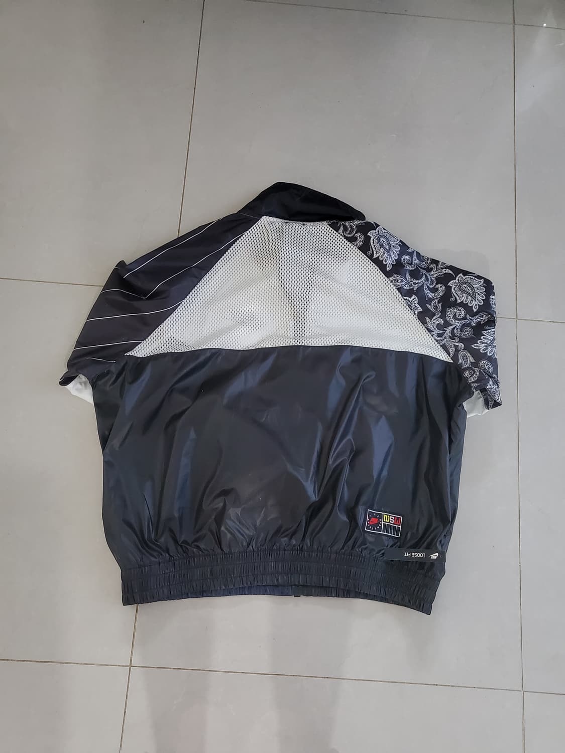 나이키 우븐 바람막이 판매합니다. 상품이미지4