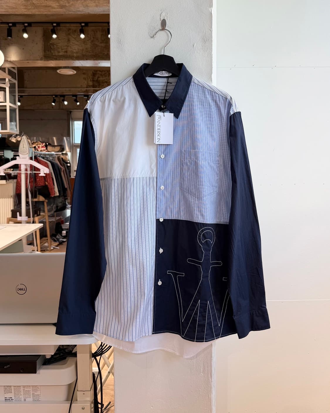 jw앤더슨 네이비 로고 자수 패치워크 셔츠 상품이미지2