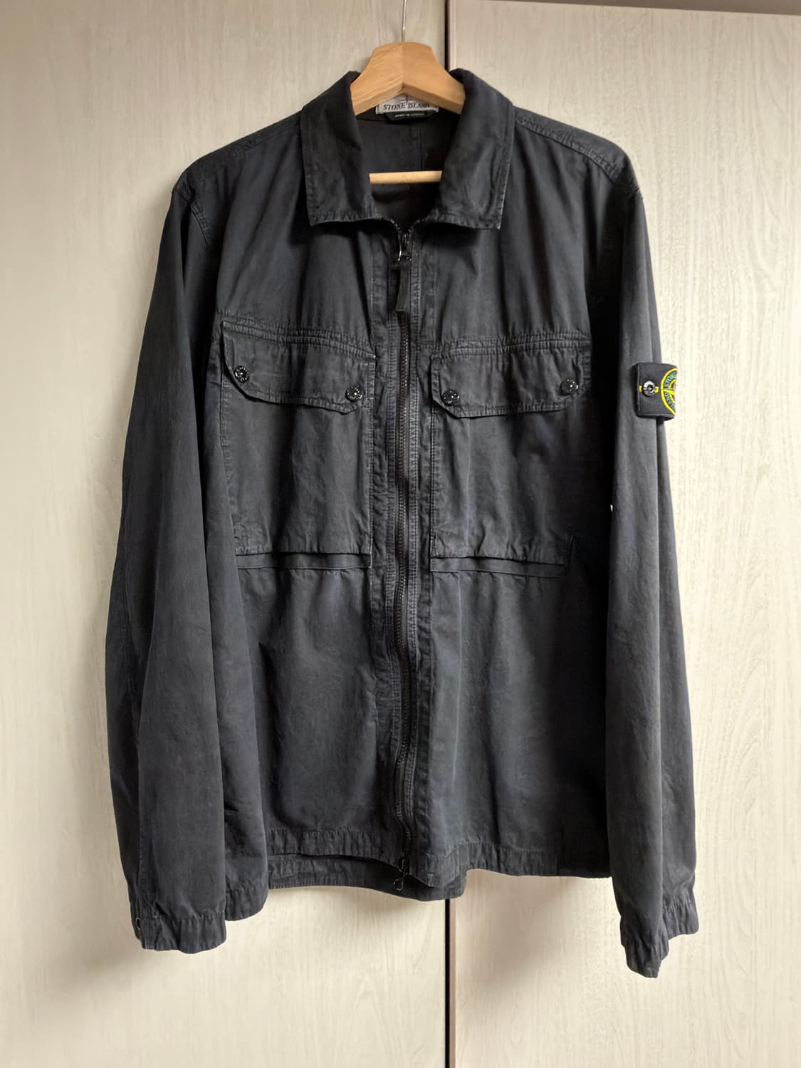 [XL] 스톤아일랜드 102WN 브러쉬드 오가닉 코튼 오버셔츠 블랙 상품이미지1