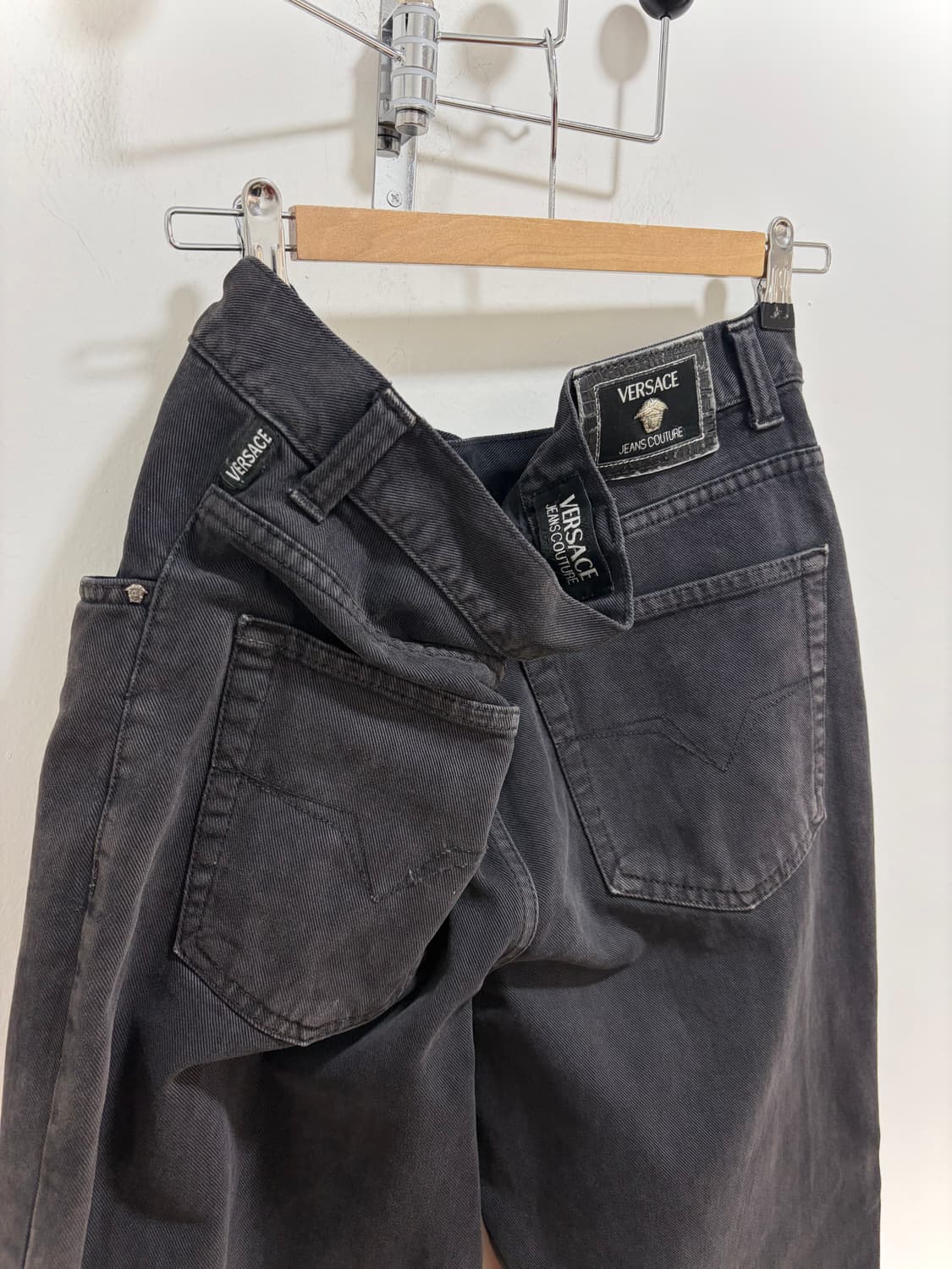 00s 베르사체 versace jeans couture 흑청 데님팬츠 상품이미지1