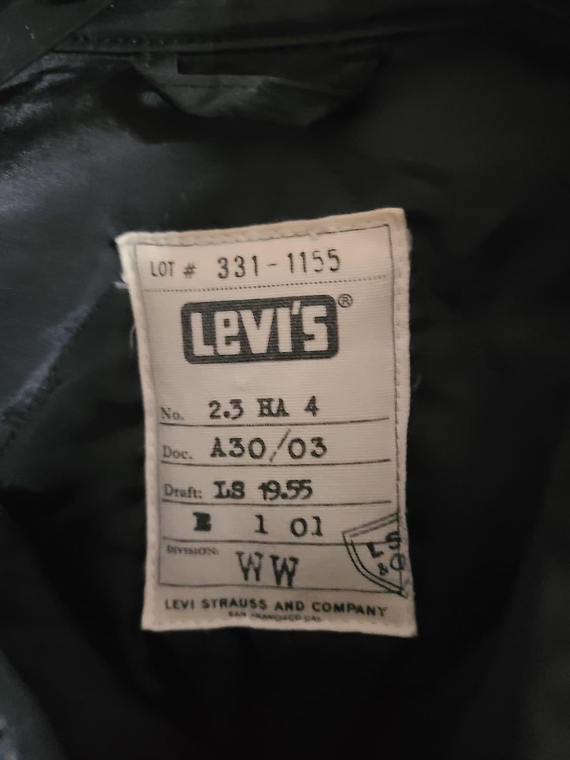 리바이스 블랙 패딩 셔킷(라지) 상품이미지3