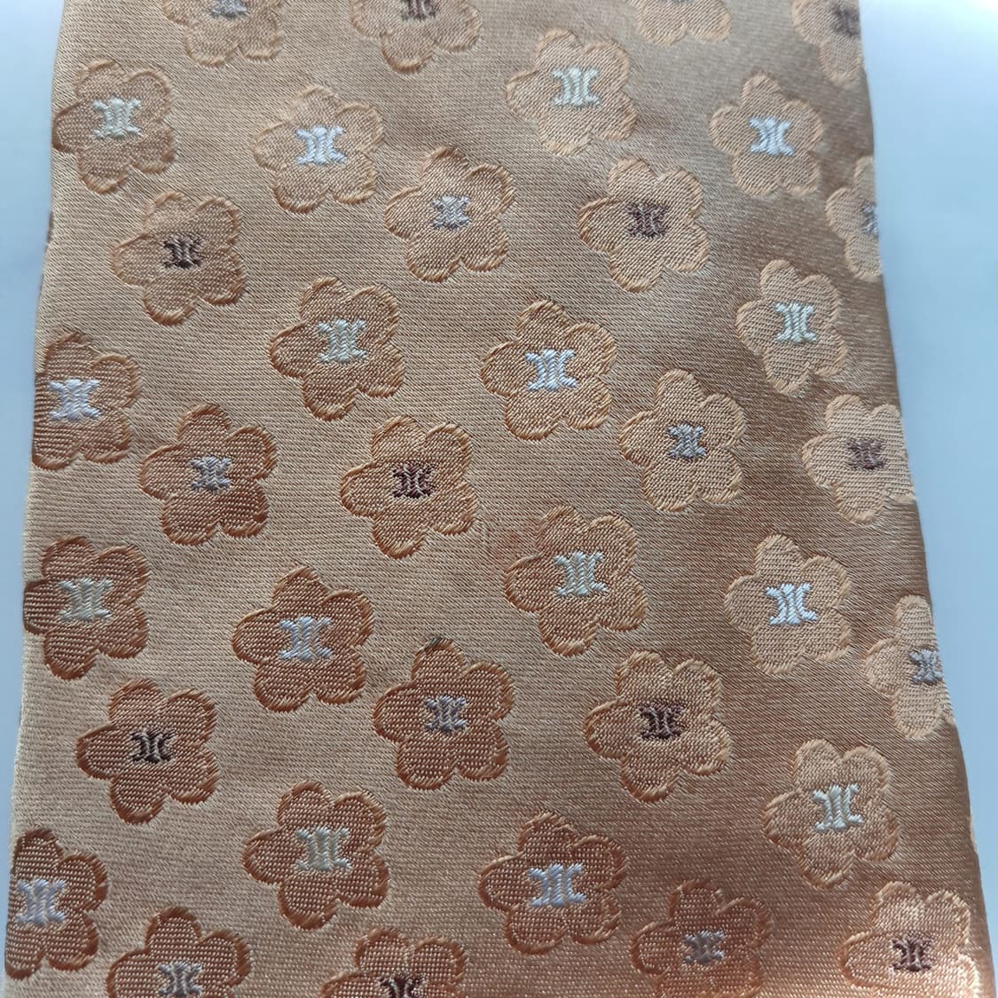 셀린느 실크 플라워 트리오페 로고 넥타이 9.3cm A등급 A18551
 상품이미지5