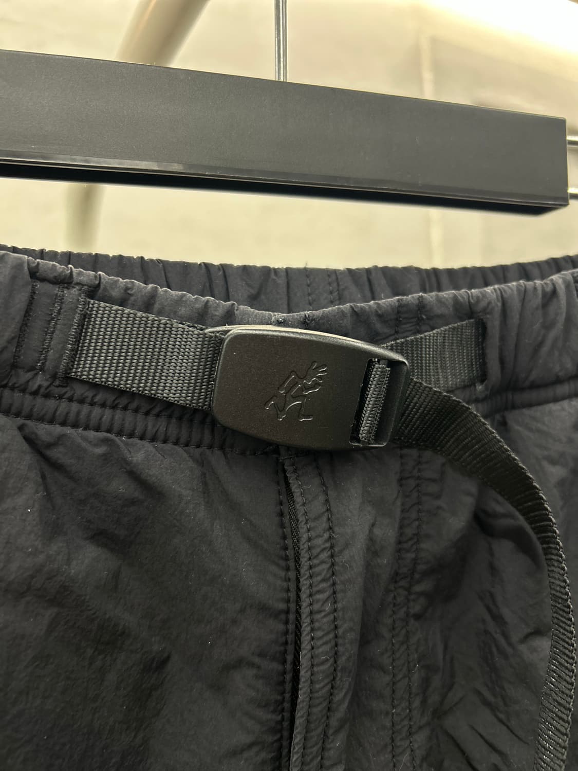 그라미치(GRAMICCI)블랙 벨트 팬츠 상품이미지5