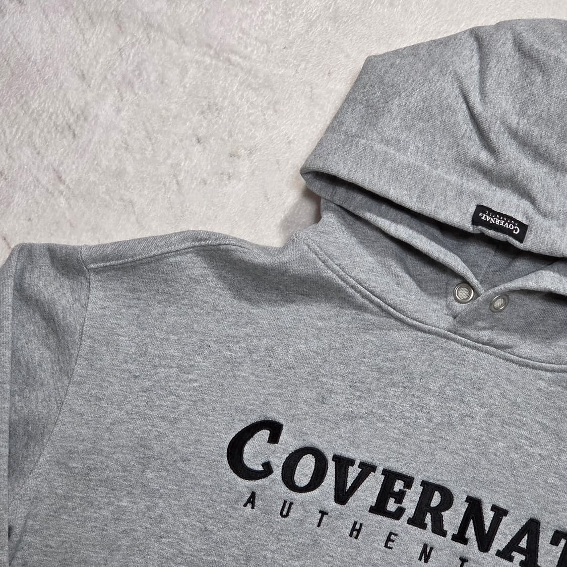 커버낫 그레이 로고 자수 후드티 상품이미지2