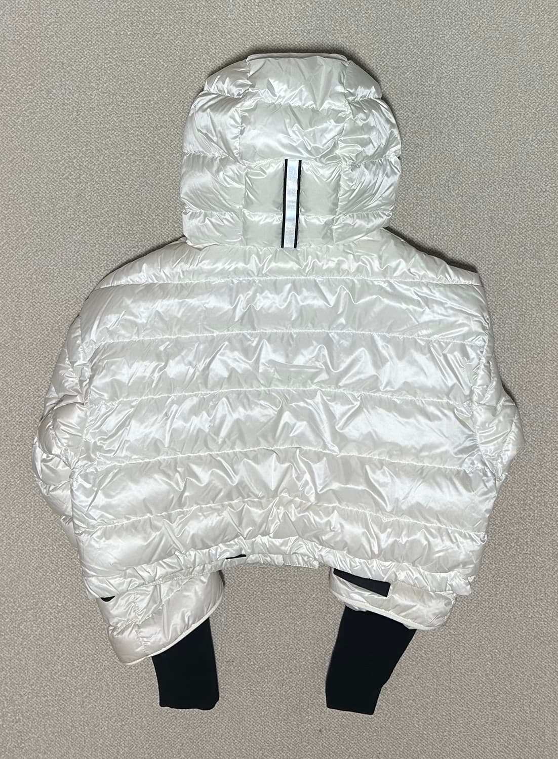 캐나다구스 x 엔젤 첸 크롭 패딩 상품이미지3