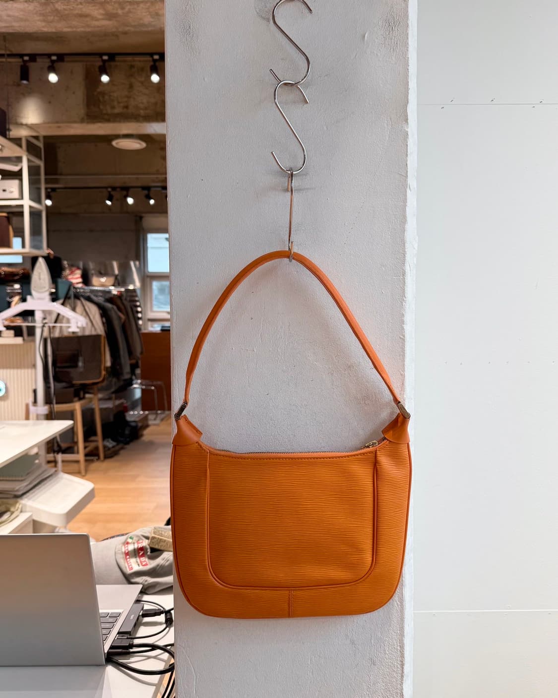 루이비통 오렌지 에삐 맛시 숄더백  상품이미지6