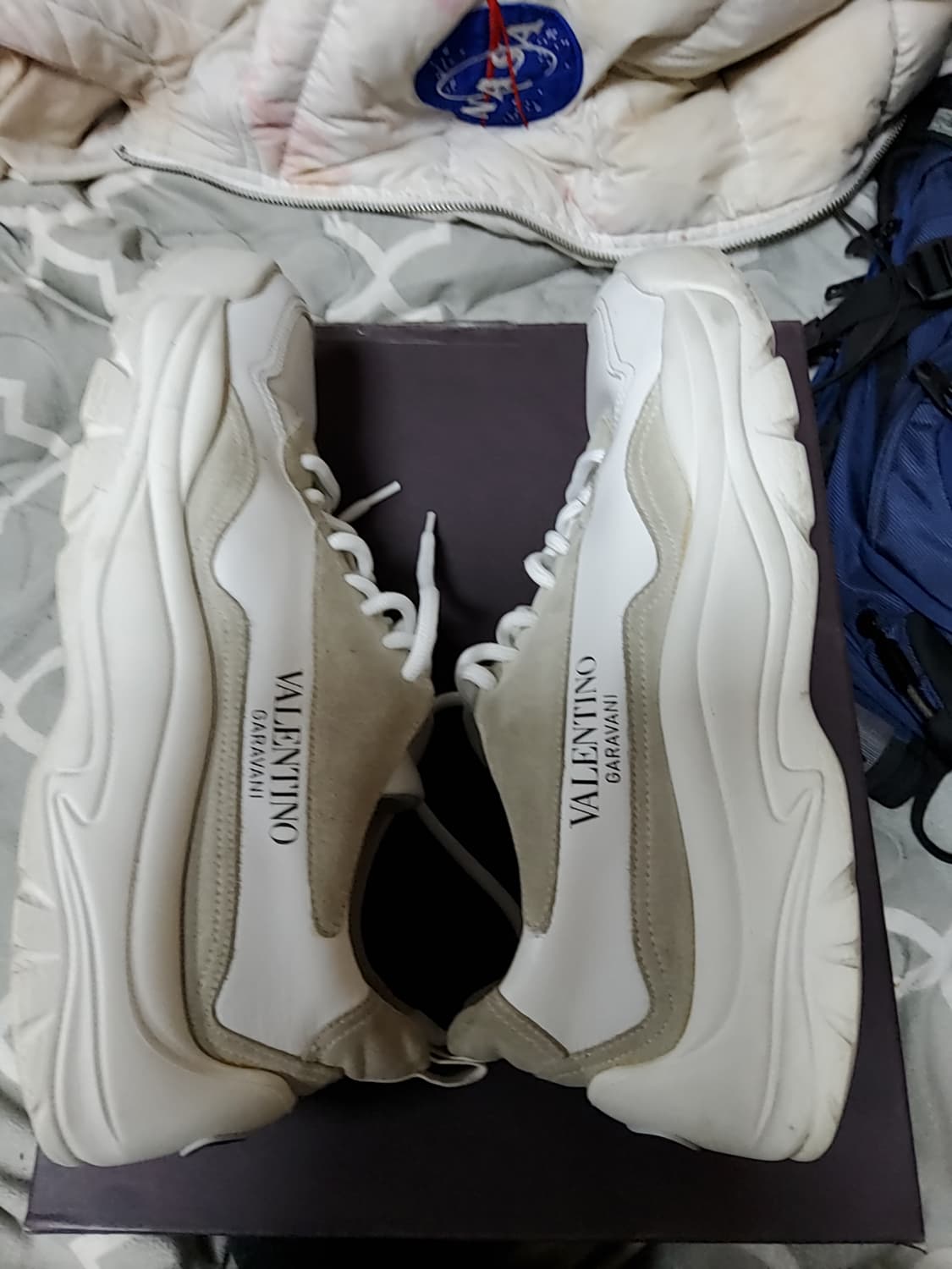 발렌티노 가라바니 스니커즈 검보이 43 상품이미지2