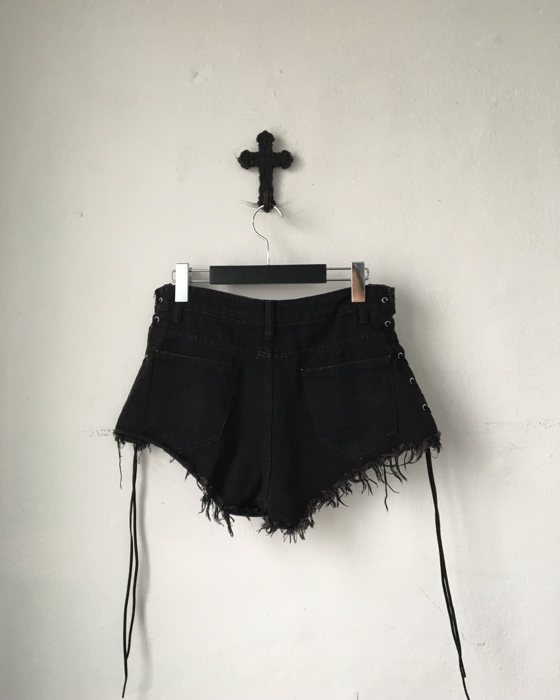 Lace up stud point short 상품이미지2