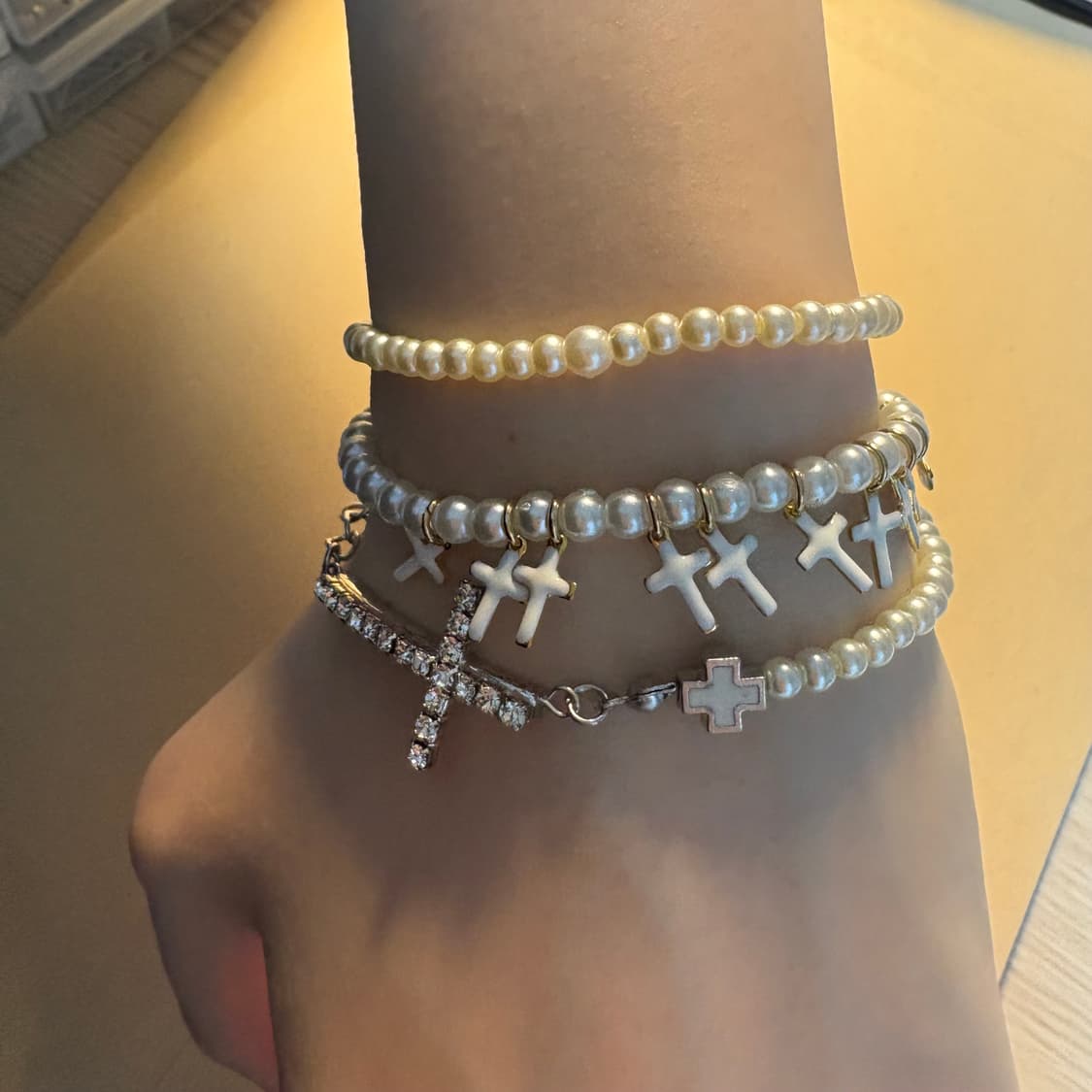 Pearl Cross Layered Bracelet 상품이미지2