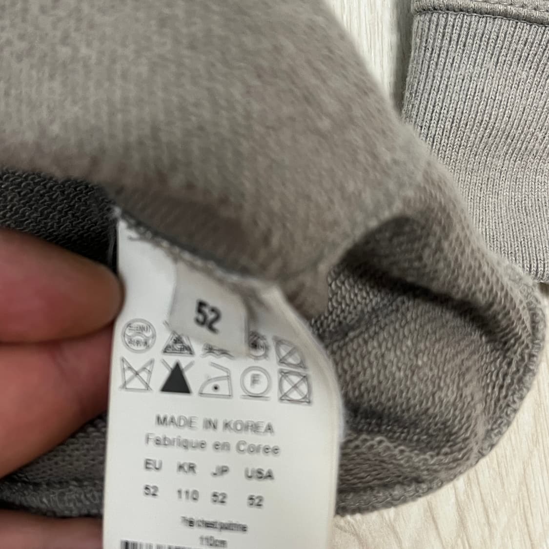 우영미 백로고 맨투맨 카키 그레이 52사이즈 상품이미지5