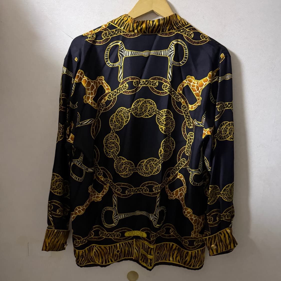 구찌 빈티지 애니멀 프린트 홀스빗 실크 GG커프스 셔츠  상품이미지6